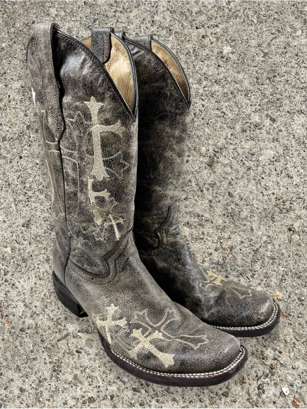 CIRCLE G by CORRAL Y2K pre distressed square toe boots